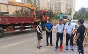 县委常委、常务副县长王景义查看城区道路项目建设情况